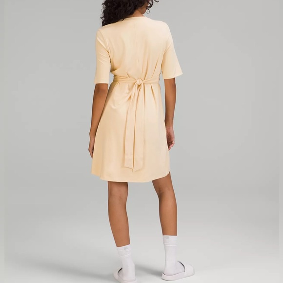 LULULEMON SIZE 8 COTTON WRAP DRESS -T-SHIRT - Picture 2 of 4